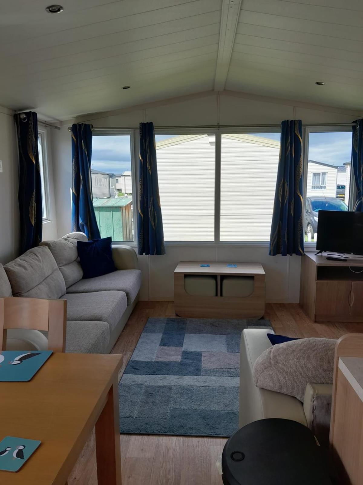Lyons Robin Hood Caravan Rhyl Sbw 26 Buitenkant foto